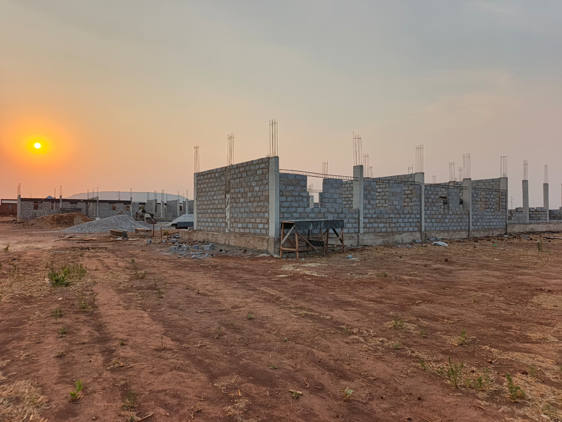 Chantier de l'école R+1 dans le Lualaba (2)