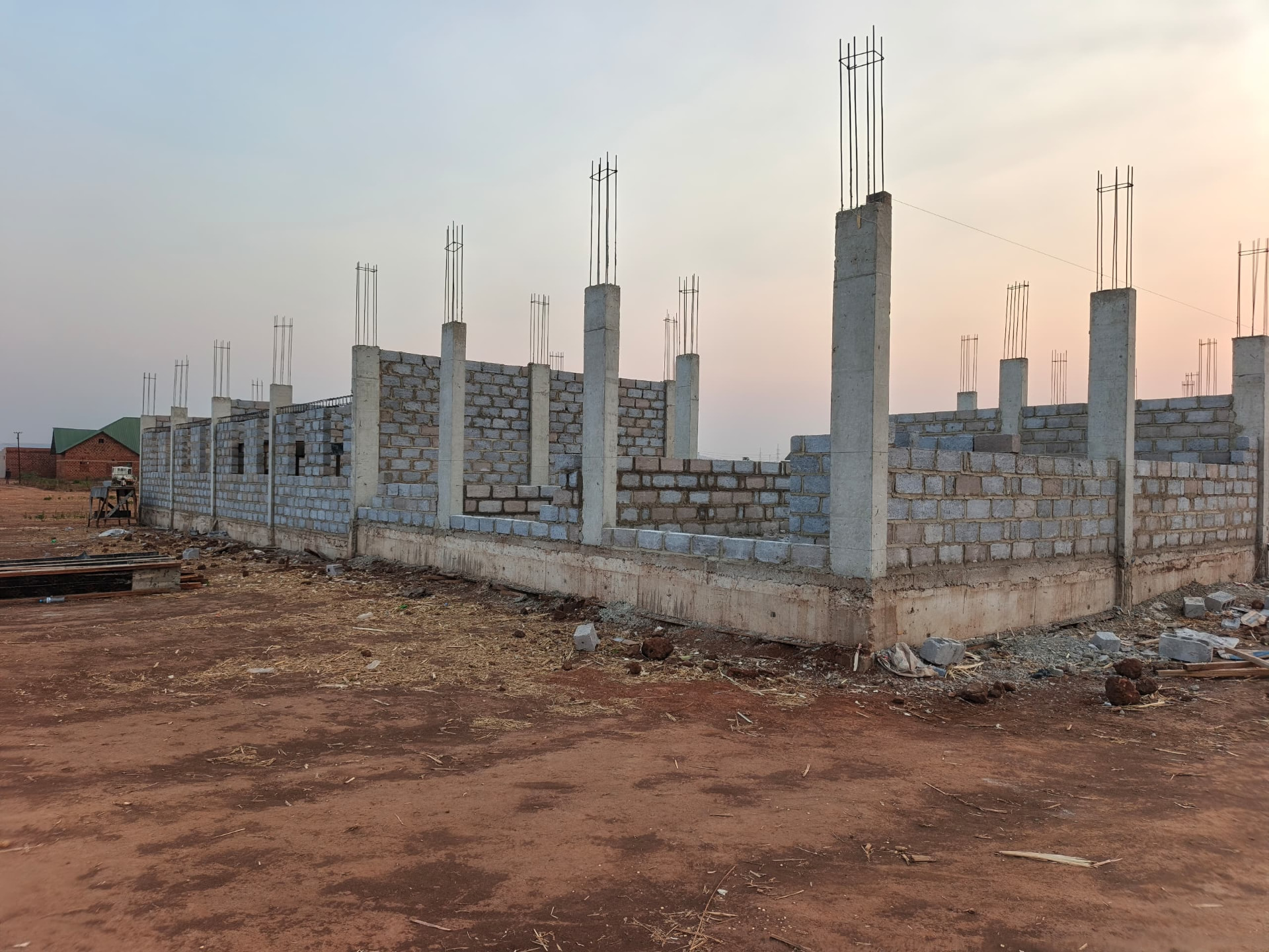 Chantier de l'école R+1 dans le Lualaba (5)