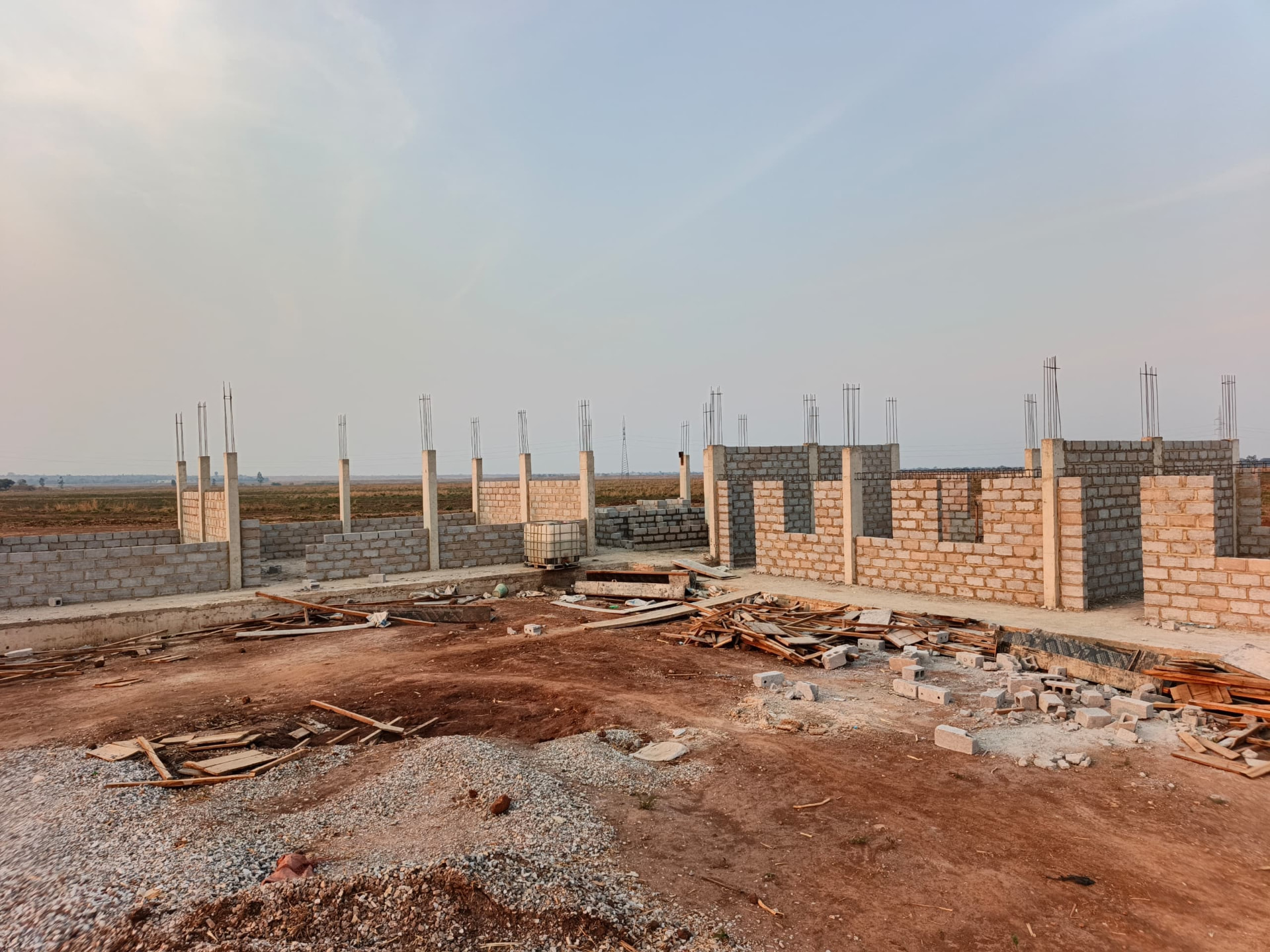 Chantier de l'école R+1 dans le Lualaba (4)
